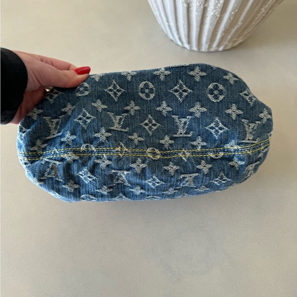 Authentic gently used Louis Vuitton Monogram mini Pleaty blue denim bag - Picture 7 of 9